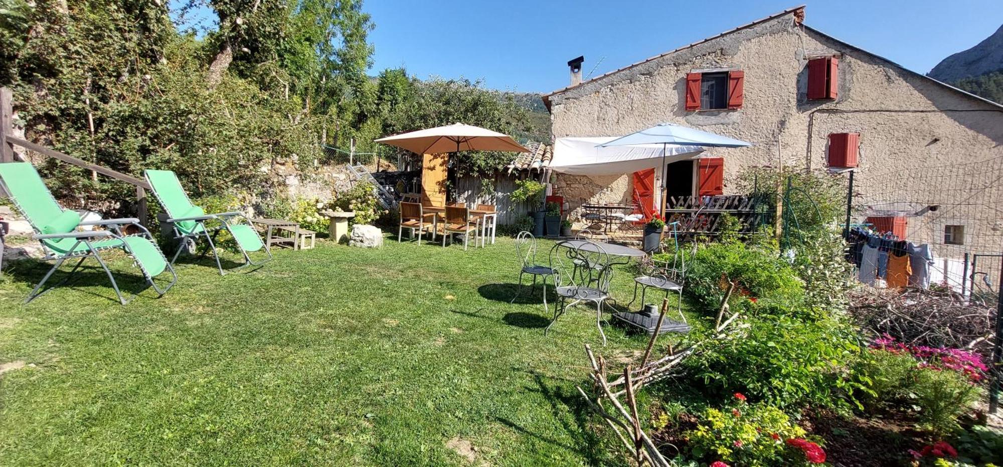 La Fischaumiere Bed & Breakfast Soleilhas Eksteriør bilde