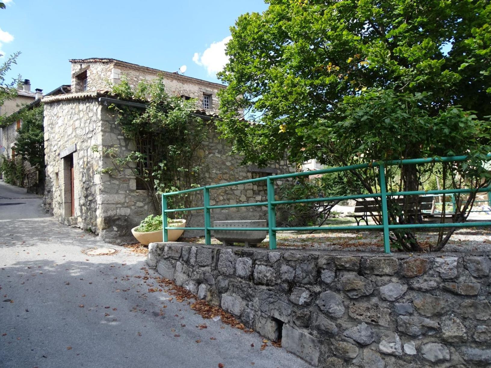 La Fischaumiere Bed & Breakfast Soleilhas Eksteriør bilde